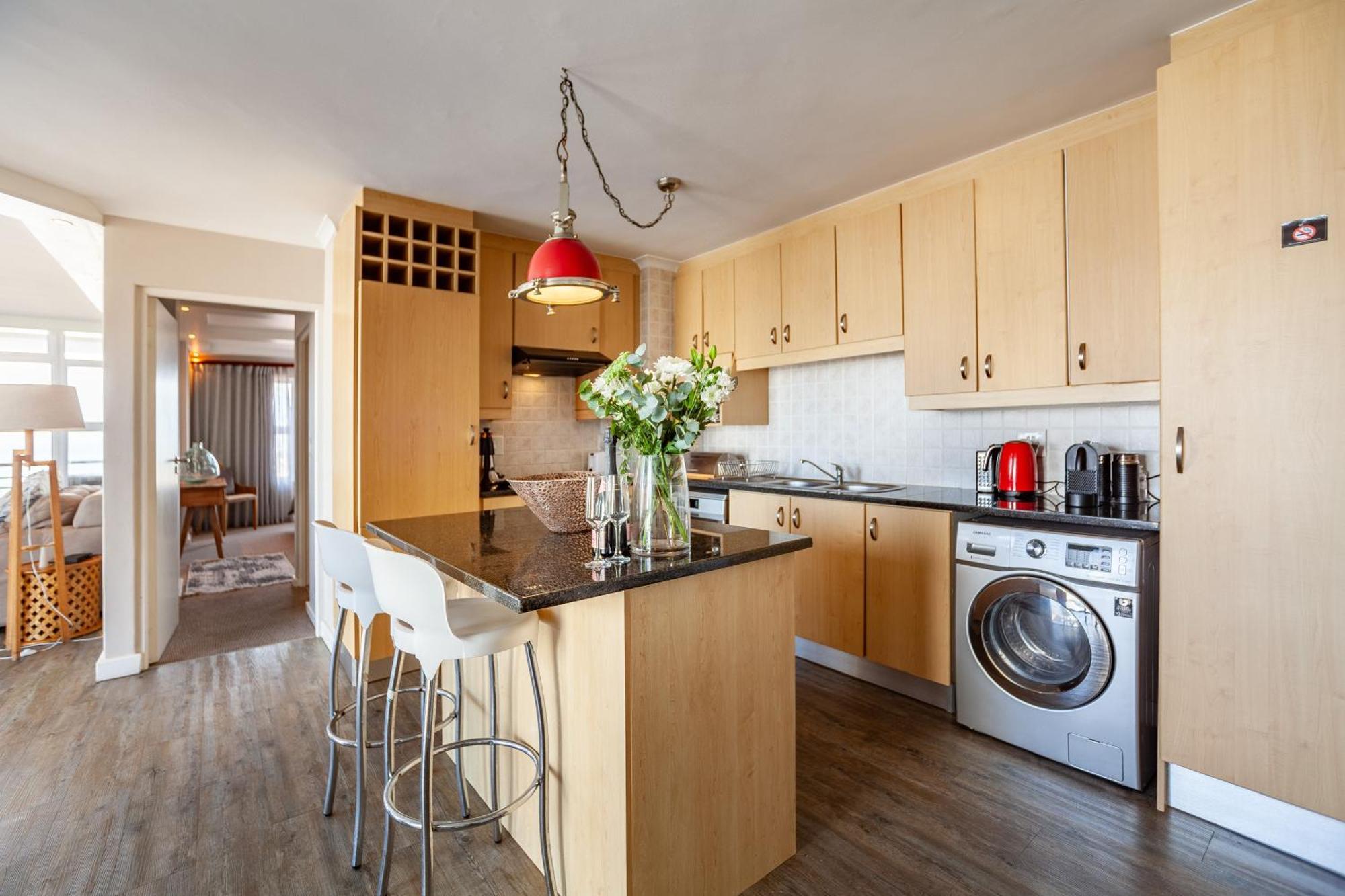 Luxury Ocean View Beachfront 2 Bed Apartment -206 The Waves, Blouberg, Cape Town Bloubergstrand Eksteriør billede